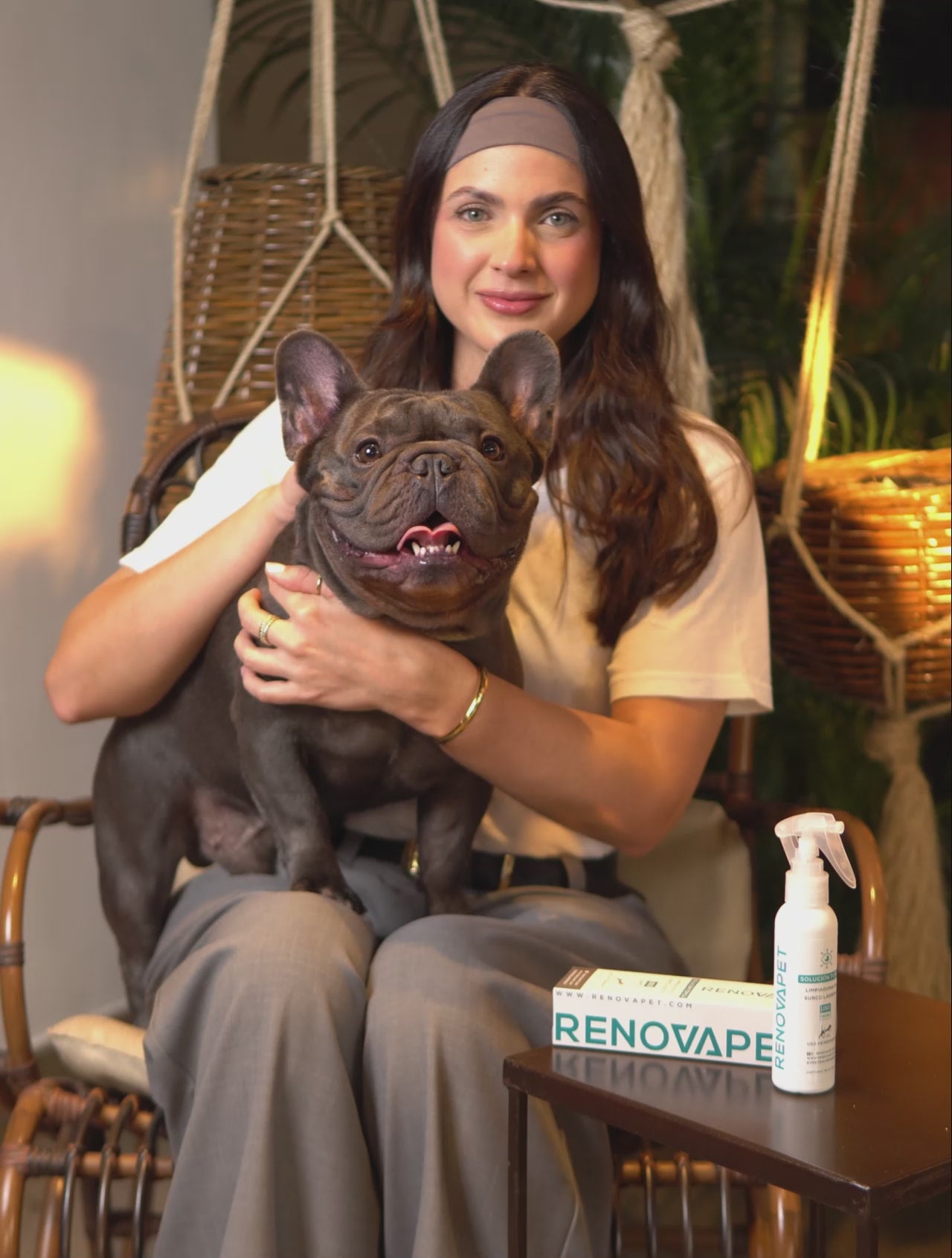 Limpiador de manchas del surco lagrimal para mascotas | Renovapet Solución Tópica Limpiadora Del Surco Lagrimal 120mL. Reg. ICA: 11260-CV